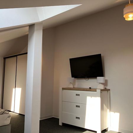 Agat Pokoje Goscinne Apartamenty Pobierowo Eksteriør bilde