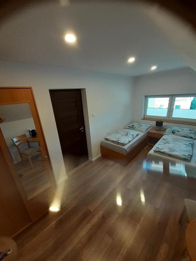 Agat Pokoje Goscinne Apartamenty Pobierowo Eksteriør bilde