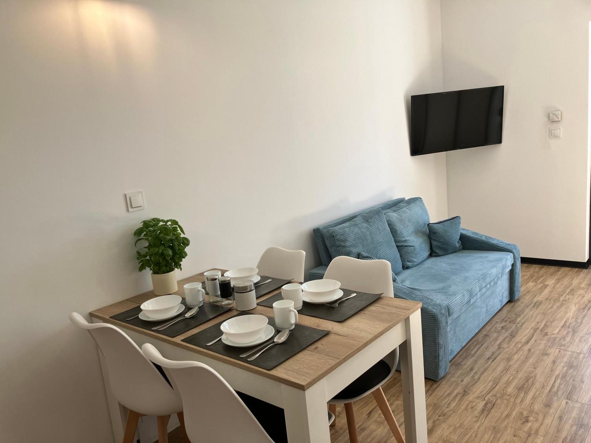 Agat Pokoje Goscinne Apartamenty Pobierowo Eksteriør bilde